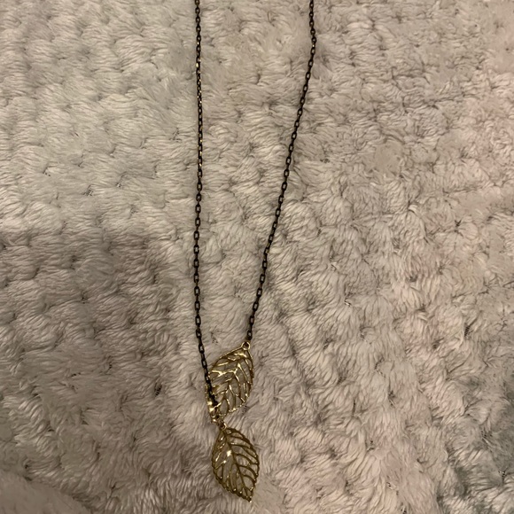 Necklaces - Picture 2 of 8